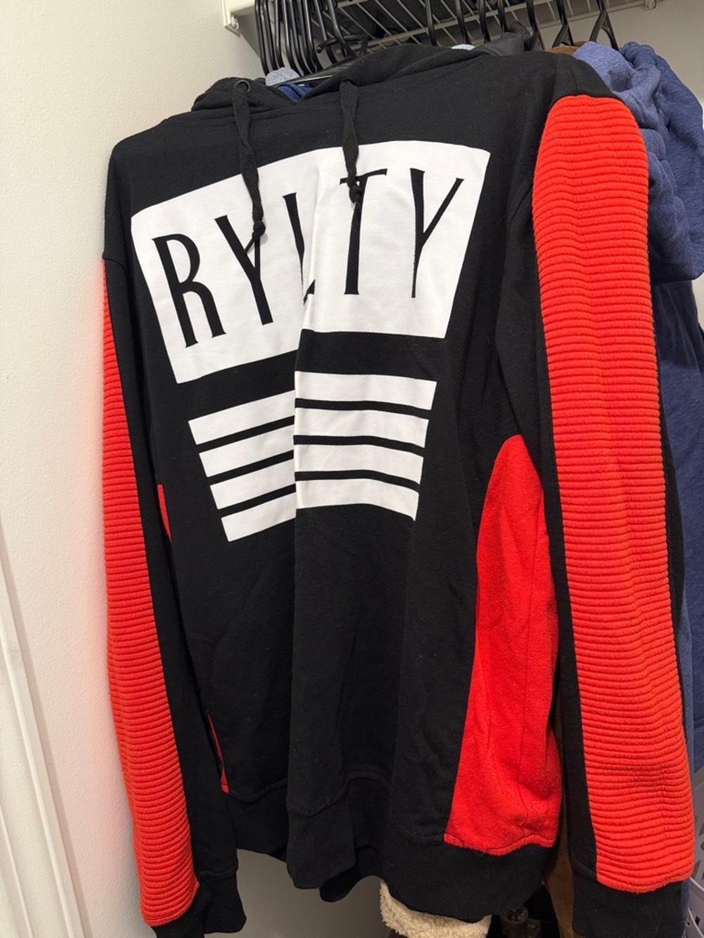 FivebyFive Black and Red Hooded Men's Sweater with Graphic Front